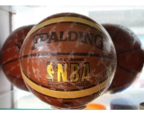 篮球 斯伯丁篮球 品牌篮球价格